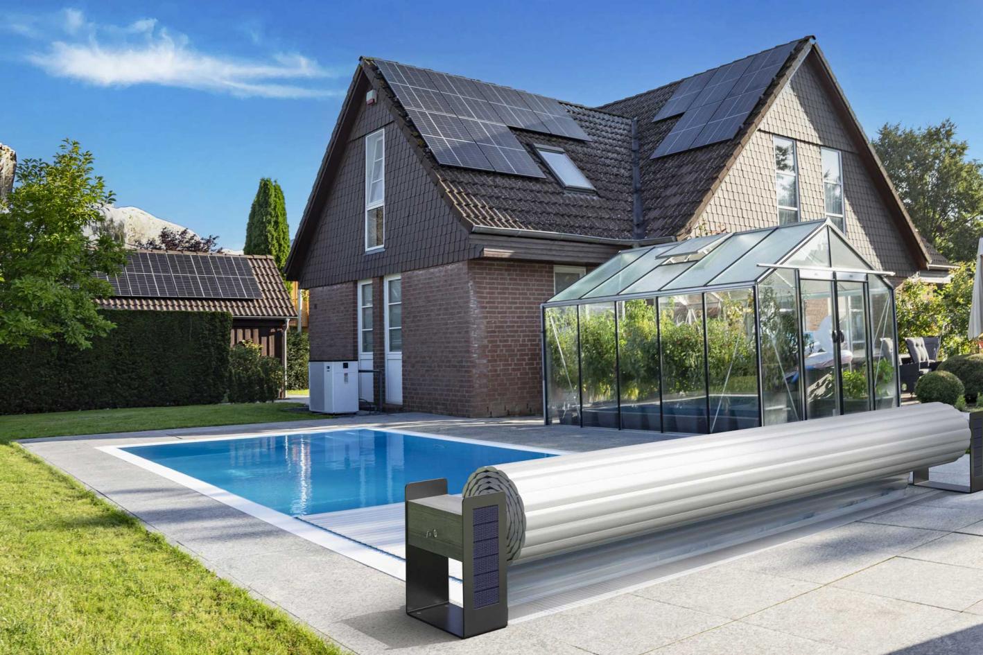 Pool Rolladenabdeckung - Oberflurrolladen „Offen in Holzoptik“