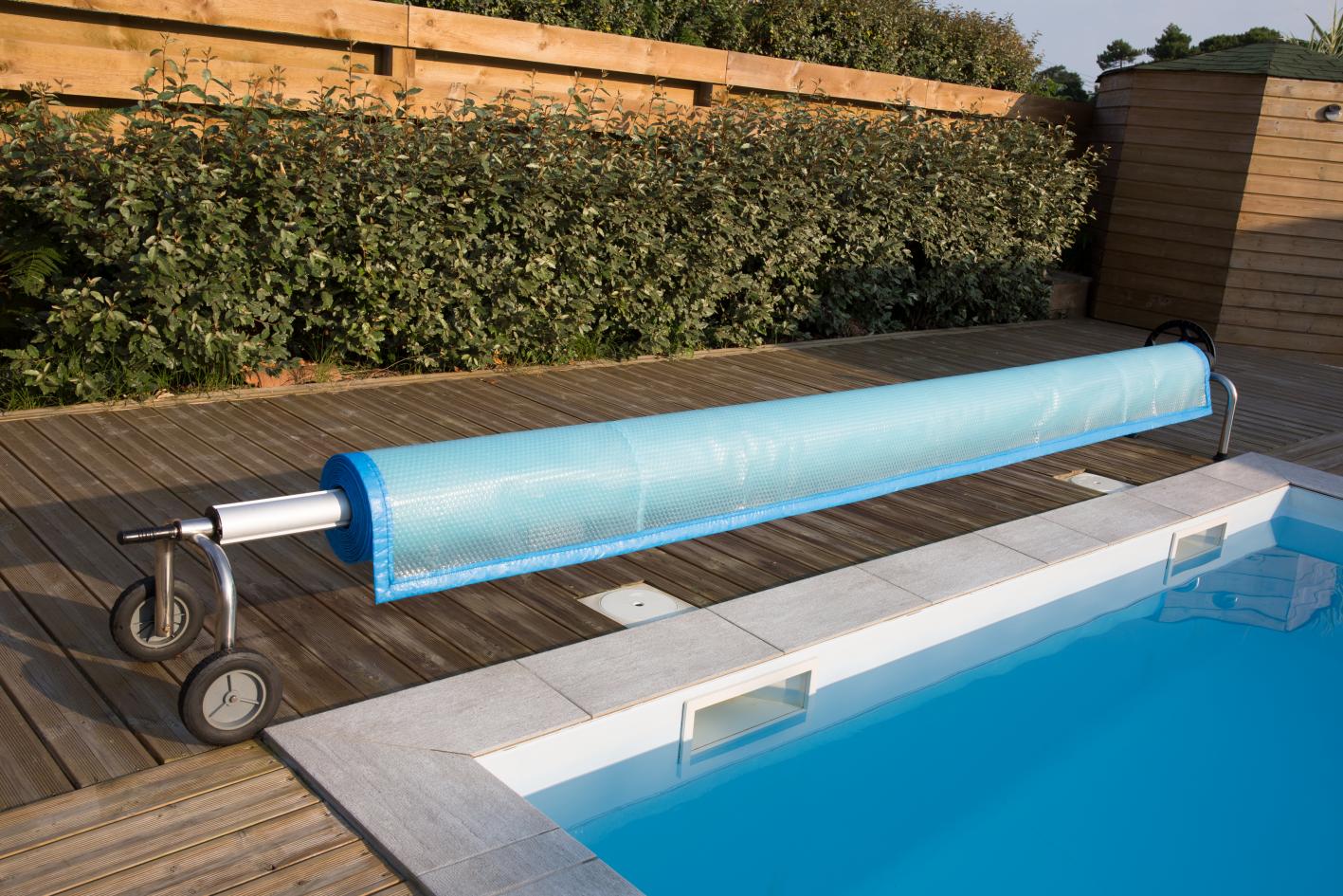Edelstahlpool Komplettset Infinity® Eternity mit Überlauf-Fertigpool und optional elektrischem Rollo / Poolabdeckung Poolgröße 3,5 x 7,0m | Solarfolie