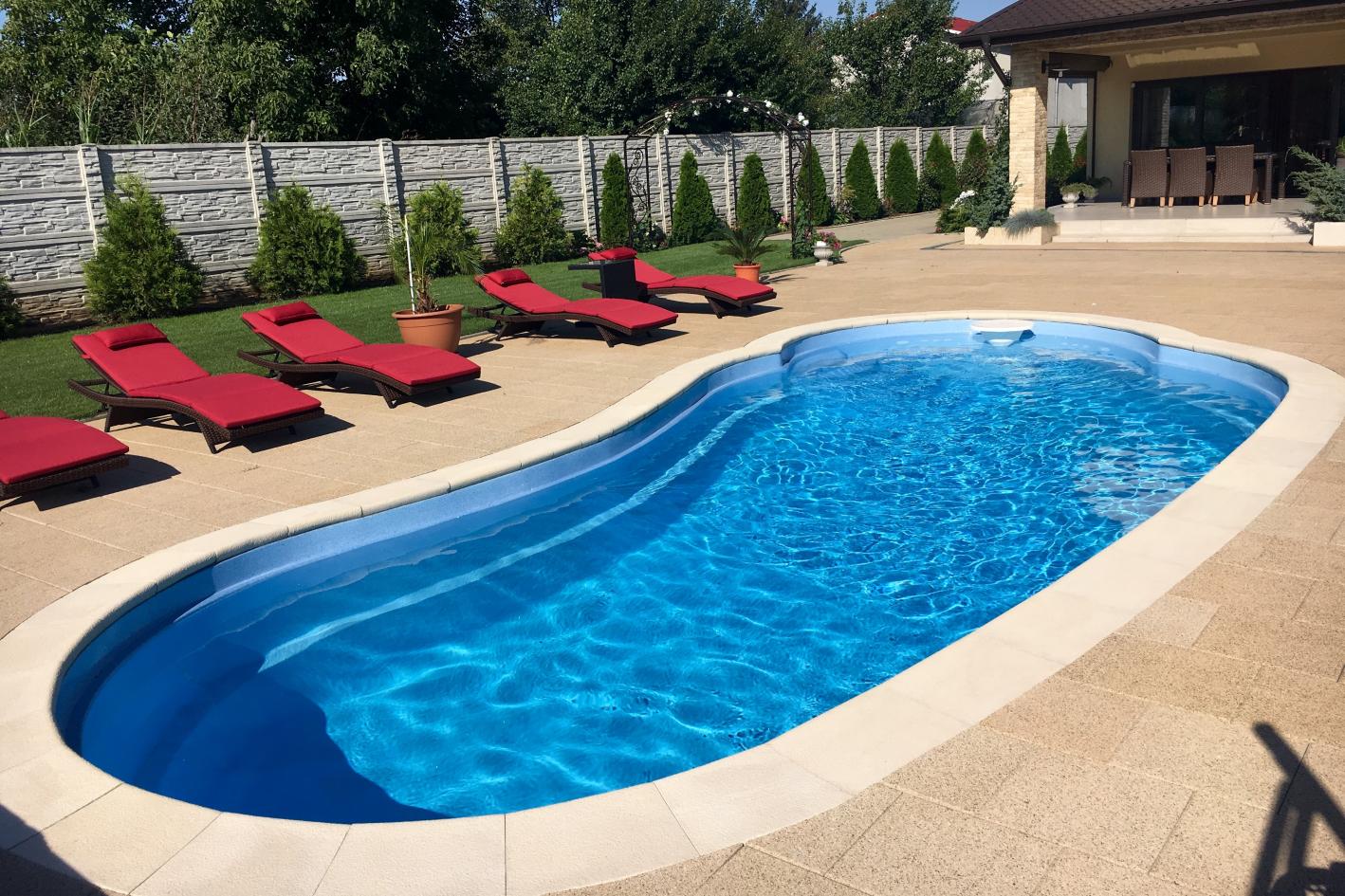 Keramik Pool Komplettset Cera Bay Swift mit Skimmer Pool Poolgröße 4 x 8m | ohne Abdeckung