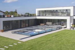 Pool Komplettset Infinity® ONE mit Überlauf-Fertigpool und optional elektrischem Rolladen / Poolabdeckung  Poolgröße 3,2 x 7,0m | Überdachung Pure 4.1x8.5m