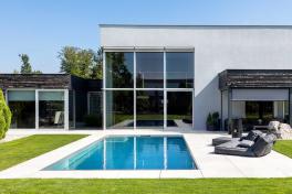 Edelstahlpool Komplettset Eternity® mit Skimmer-Fertigpool und optional elektrischem Rollo / Poolabdeckung