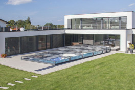 Pool Komplettset Infinity® ONE mit Überlauf-Fertigpool und optional elektrischem Rolladen / Poolabdeckung  Poolgröße 3,2 x 7,0m | Überdachung Pure 4.1x8.5m