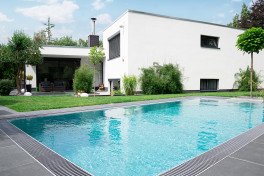Pool Komplettset Infinity® ONE mit Überlauf-Fertigpool und optional elektrischem Rolladen / Poolabdeckung  Poolgröße 4,0 x 12,0m | ohne Abdeckung
