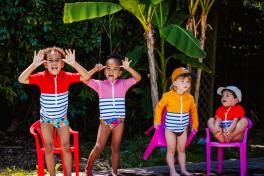 Floatee - Das Anti-Ertrinken T-Shirt für Kinder mit UV-Schutz Kurzarm T-Shirt Komplettset