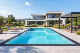 Pool Komplettset Infinity® ONE mit Überlauf-Fertigpool und optional elektrischem Rolladen / Poolabdeckung