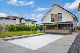 Edelstahlpool Komplettset Eternity® mit Skimmer-Fertigpool und optional elektrischem Rollo / Poolabdeckung  Poolgröße 3,5 x 8,0m | Oberflurrolladen - Geschlossen