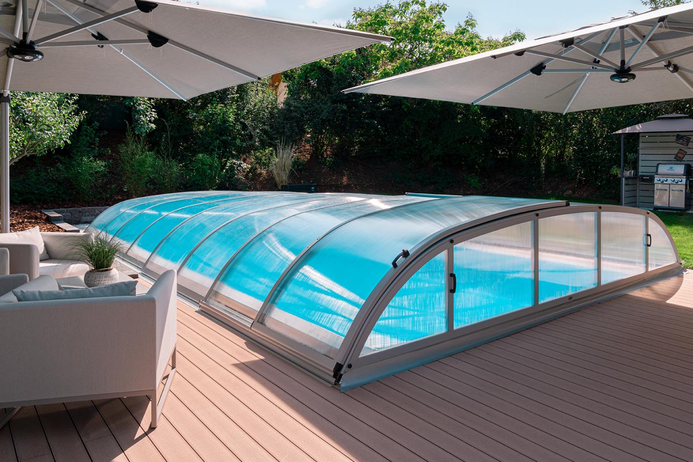 Pool Komplettset Premium ONE® mit Skimmer-Fertigpool und optional elektrischem Rollo / Poolabdeckung Poolgröße 3,3 x 8,0m | Überdachung Harmony 4.7x8.5m