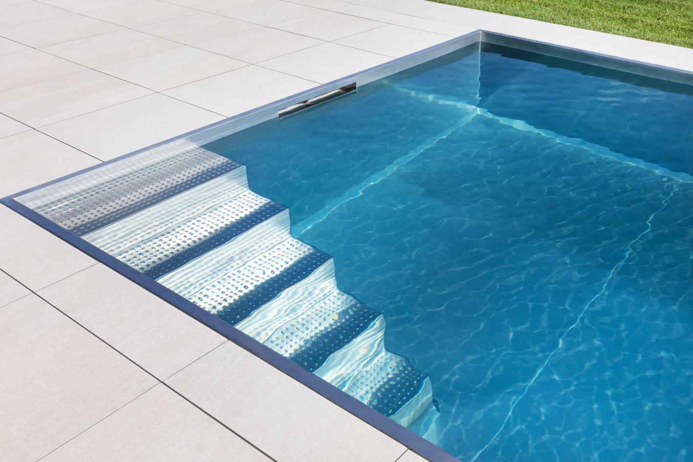 Edelstahlpool Komplettset Eternity® mit Skimmer-Fertigpool und optional elektrischem Rollo / Poolabdeckung