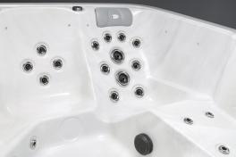 Whirlpool Saphir – Outdoor Spa für 5 Personen mit App-Steuerung & Soundsystem, inkl. Thermoabdeckung