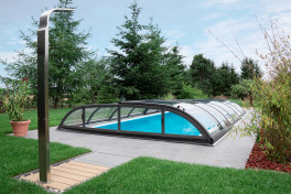 Edelstahlpool Komplettset Infinity® Eternity mit Überlauf-Fertigpool und optional elektrischem Rollo / Poolabdeckung  Poolgröße 3,0 x 5,0m | Überdachung Harmony Clear 3.7x6.3m