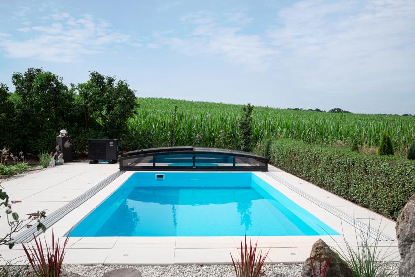 FertigPool LiteBay mit SkimmerBecken und optionaler Poolüberdachung