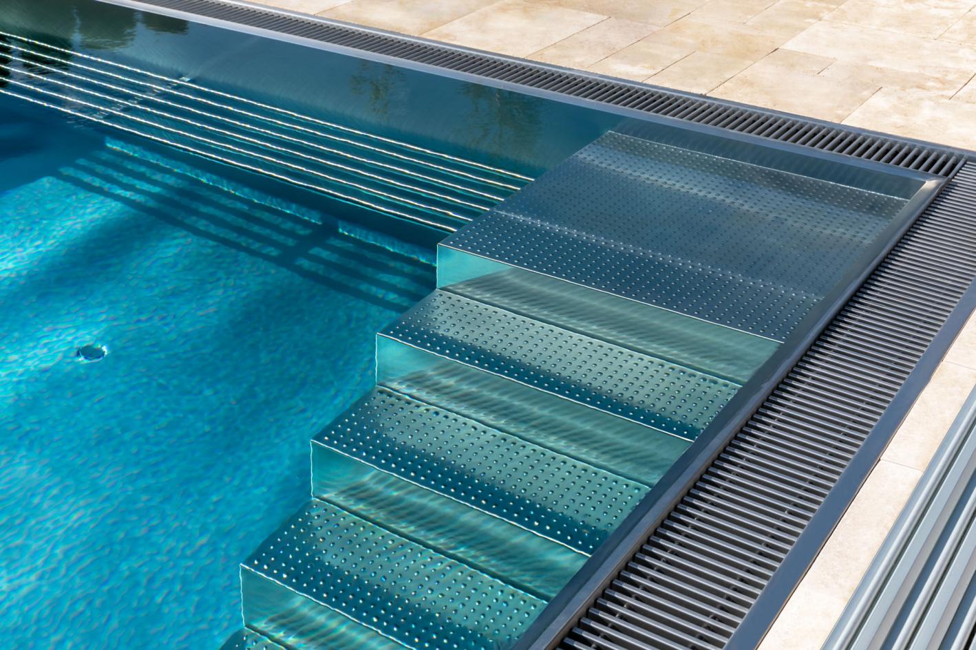Edelstahlpool Komplettset Infinity® Eternity mit Überlauf-Fertigpool und optional elektrischem Rollo / Poolabdeckung Poolgröße 3,4 x 6,0m | ohne Abdeckung