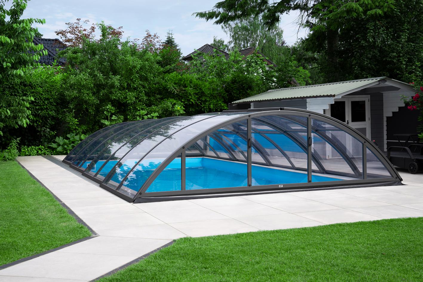 Pool Komplettset Premium ONE® mit Skimmer-Fertigpool und optional elektrischem Rollo / Poolabdeckung Poolgröße 3,0 x 6,0m | Überdachung Base Clear 3.2x6.3m