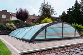 Pool Komplettset Bay mit Skimmer-Schwimmbecken und optionaler Poolüberdachung / elektrischem Rollo  Poolgröße 4,0 x 8,0m | Überdachung Base 4.2x8.5m