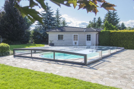 Pool Komplettset Infinity® ONE mit Überlauf-Fertigpool und optional elektrischem Rolladen / Poolabdeckung  Poolgröße 3,2 x 7,0m | Überdachung Pure 4.1x8.5m