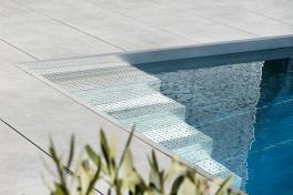 Edelstahlpool Komplettset Eternity® mit Skimmer-Fertigpool und optional elektrischem Rollo / Poolabdeckung